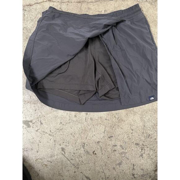 North Face Skort Womens M Skirt Shorts Navy Blue Stretchy Hiking Wrap Outdoors - Picture 3 of 6